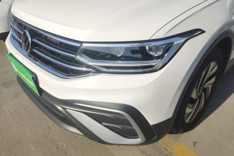 Used Volkswagen Tiguan L 2022 330TSI Automatic Two-Wheel Drive Comfort Edition Left Front Headlight