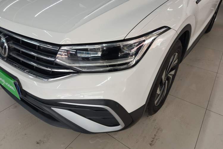 Used Volkswagen Tiguan L 2022 330TSI Automatic Two-Wheel Drive Comfort Edition Left Front Headlight