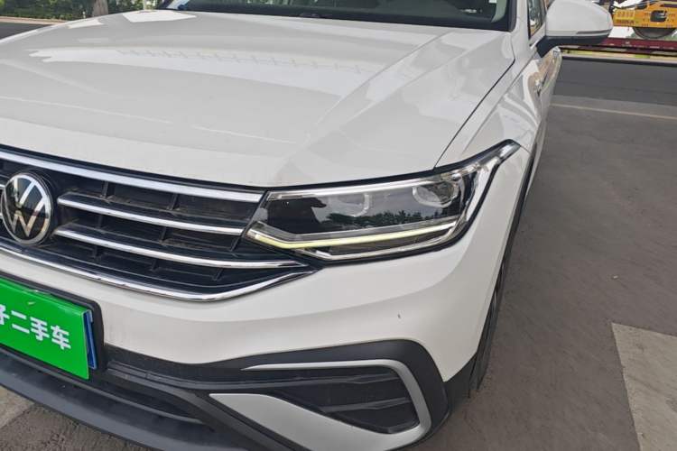 Used Volkswagen Tiguan L 2022 330TSI Automatic Two-Wheel Drive Comfort Edition Left Front Headlight