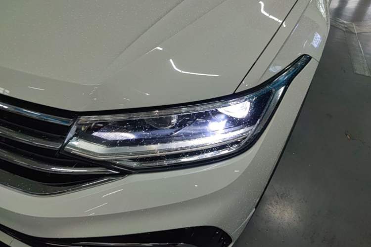 Used Volkswagen Tiguan L 2022 330TSI Automatic Two-Wheel Drive R-Line Enhanced Edition Left Front Headlight