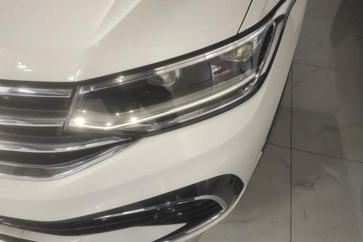 Used Volkswagen Tiguan L 2022 330TSI Automatic Two-Wheel Drive R-Line Enhanced Edition Left Front Headlight
