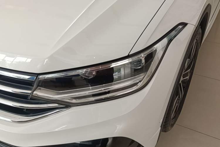 Used Volkswagen Tiguan L 2022 330TSI Automatic Two-Wheel Drive R-Line Enhanced Edition Left Front Headlight