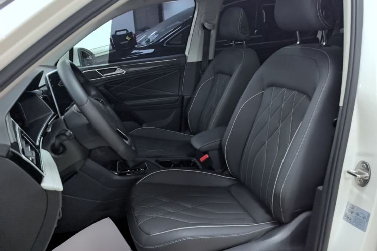 Used Volkswagen Tiguan L 2022 330TSI Automatic Two-Wheel Drive Smart Edition Left Front Seat