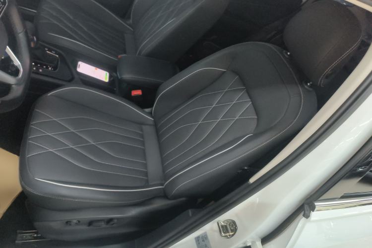 Used Volkswagen Tiguan L 2022 330TSI Automatic Two-Wheel Drive R-Line Enhanced Edition Left Front Seat
