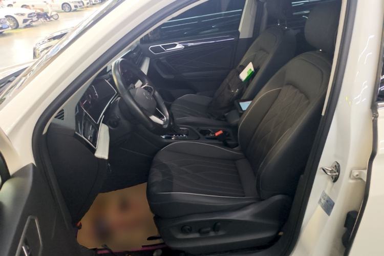 Used Volkswagen Tiguan L 2022 330TSI Automatic Two-Wheel Drive Smart Edition Left Front Seat