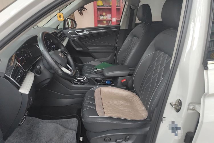 Used Volkswagen Tiguan L 2022 330TSI Automatic Two-Wheel Drive R-Line Enhanced Edition Left Front Seat