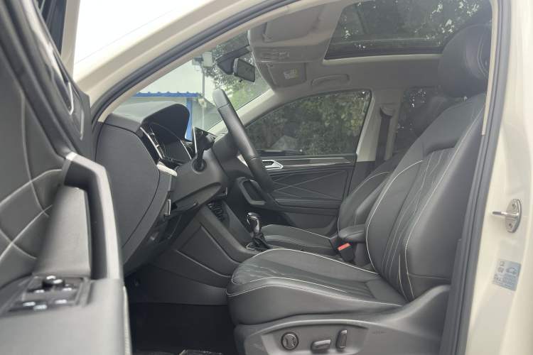 Used Volkswagen Tiguan L 2022 330TSI Automatic Two-Wheel Drive Smart Edition Left Front Seat