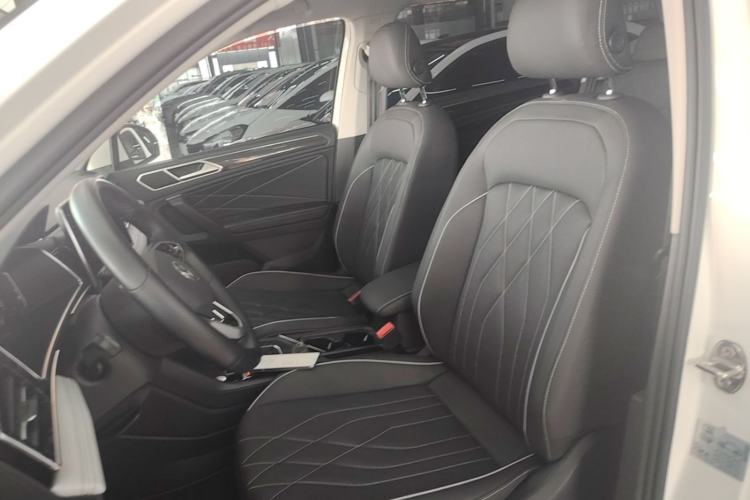 Used Volkswagen Tiguan L 2022 330TSI Automatic Two-Wheel Drive Smart Edition Left Front Seat