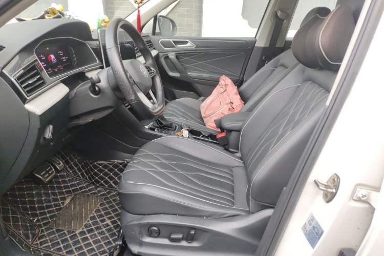 Used Volkswagen Tiguan L 2022 330TSI Automatic Two-Wheel Drive R-Line Enhanced Edition Left Front Seat