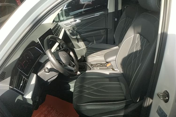 Used Volkswagen Tiguan L 2022 330TSI Automatic Two-Wheel Drive Smart Edition Left Front Seat