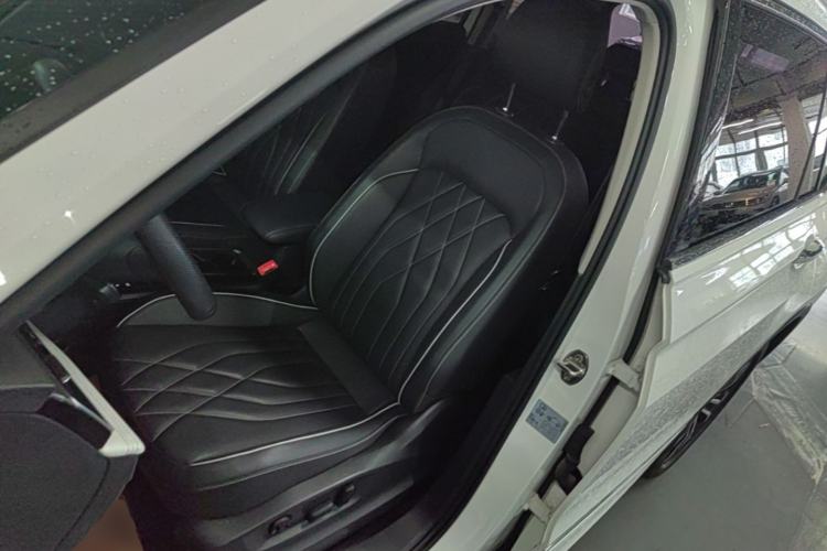 Used Volkswagen Tiguan L 2022 330TSI Automatic Two-Wheel Drive R-Line Enhanced Edition Left Front Seat