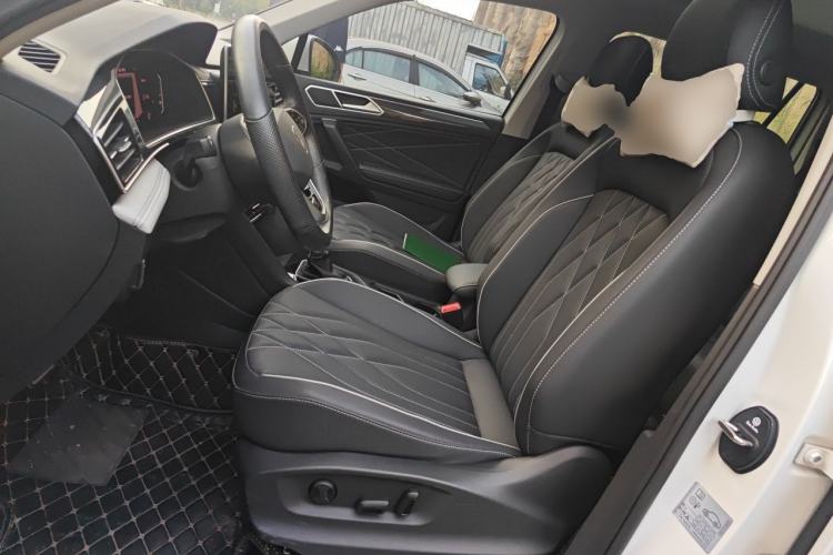 Used Volkswagen Tiguan L 2022 330TSI Automatic Two-Wheel Drive R-Line Enhanced Edition Left Front Seat