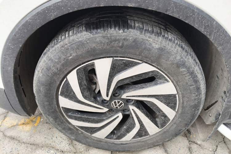 Used Volkswagen Tiguan L 2022 330TSI Automatic Two-Wheel Drive Smart Edition Left Front Wheel Hub