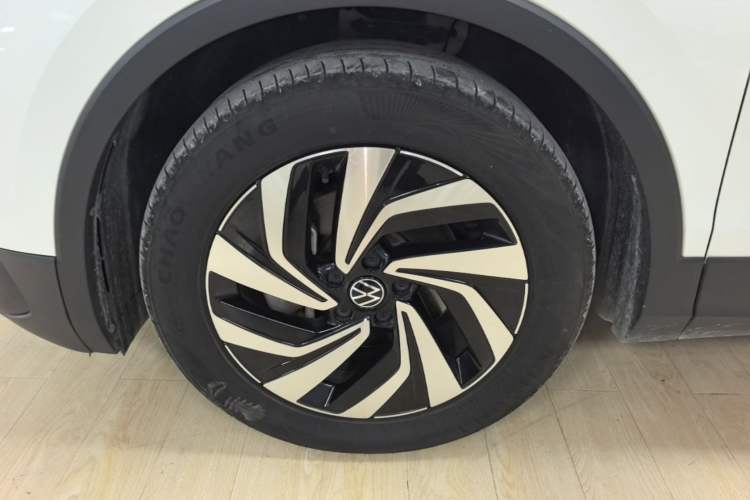 Used Volkswagen Tiguan L 2022 330TSI Automatic Two-Wheel Drive Smart Edition Left Front Wheel Hub