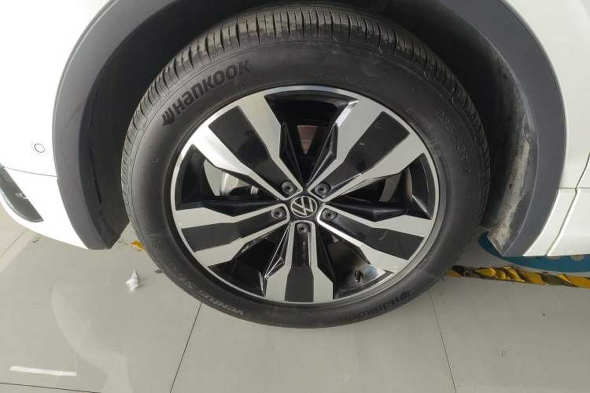 Used Volkswagen Tiguan L 2022 330TSI Automatic Two-Wheel Drive R-Line Enhanced Edition Left Front Wheel Hub
