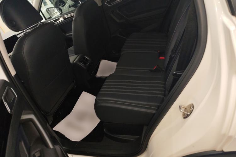 Used Volkswagen Tiguan L 2022 330TSI Automatic Two-Wheel Drive Comfort Edition Left Rear Seat