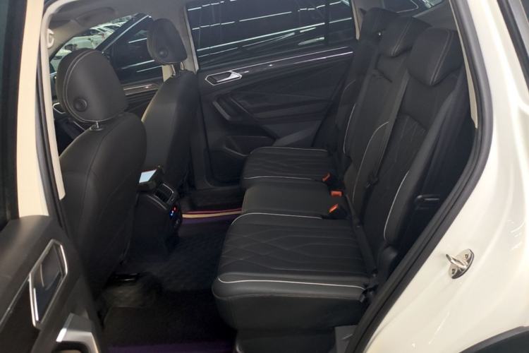 Used Volkswagen Tiguan L 2022 330TSI Automatic Two-Wheel Drive Smart Edition Left Rear Seat