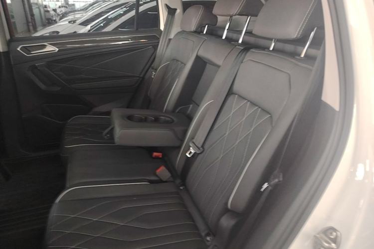 Used Volkswagen Tiguan L 2022 330TSI Automatic Two-Wheel Drive Smart Edition Left Rear Seat