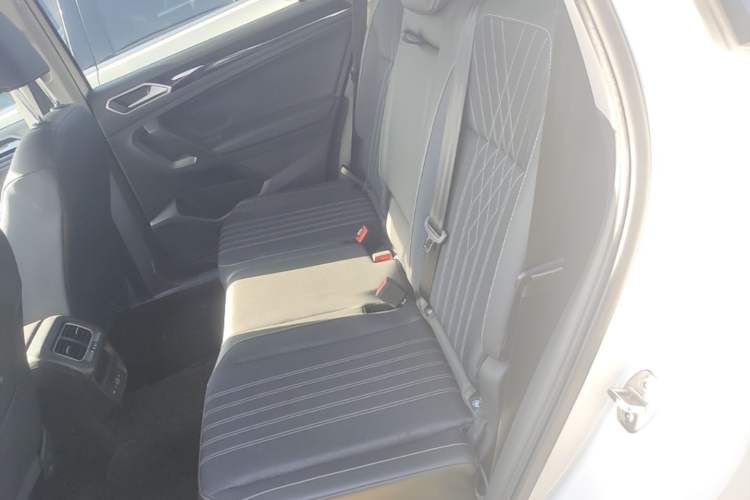 Used Volkswagen Tiguan L 2022 330TSI Automatic Two-Wheel Drive Comfort Edition Left Rear Seat