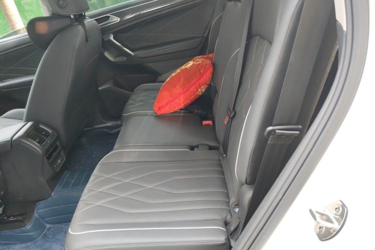 Used Volkswagen Tiguan L 2022 330TSI Automatic Two-Wheel Drive R-Line Enhanced Edition Left Rear Seat