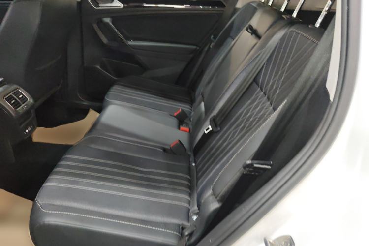 Used Volkswagen Tiguan L 2022 330TSI Automatic Two-Wheel Drive Comfort Edition Left Rear Seat