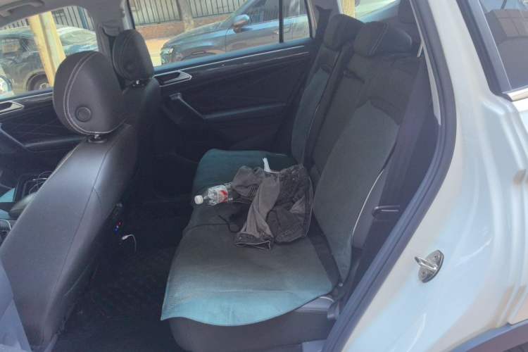 Used Volkswagen Tiguan L 2022 330TSI Automatic Two-Wheel Drive R-Line Enhanced Edition Left Rear Seat