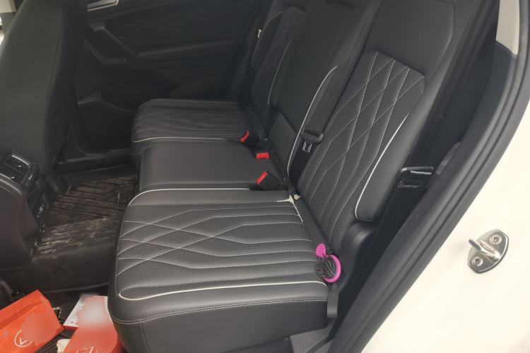 Used Volkswagen Tiguan L 2022 330TSI Automatic Two-Wheel Drive R-Line Enhanced Edition Left Rear Seat