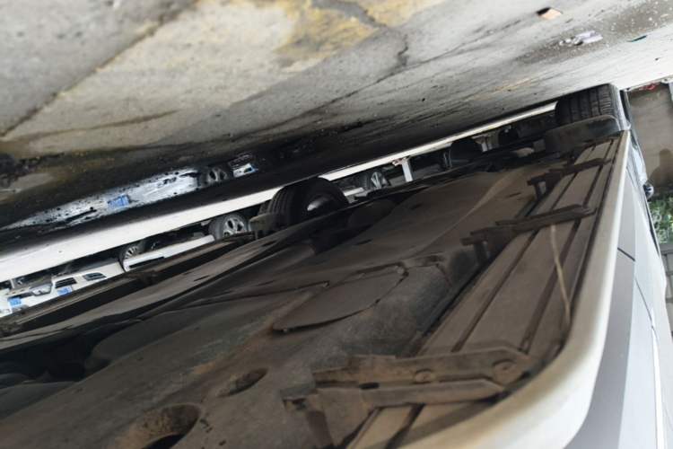 Used Volkswagen Tiguan L 2022 330TSI Automatic Two-Wheel Drive Smart Edition Left Side Sill