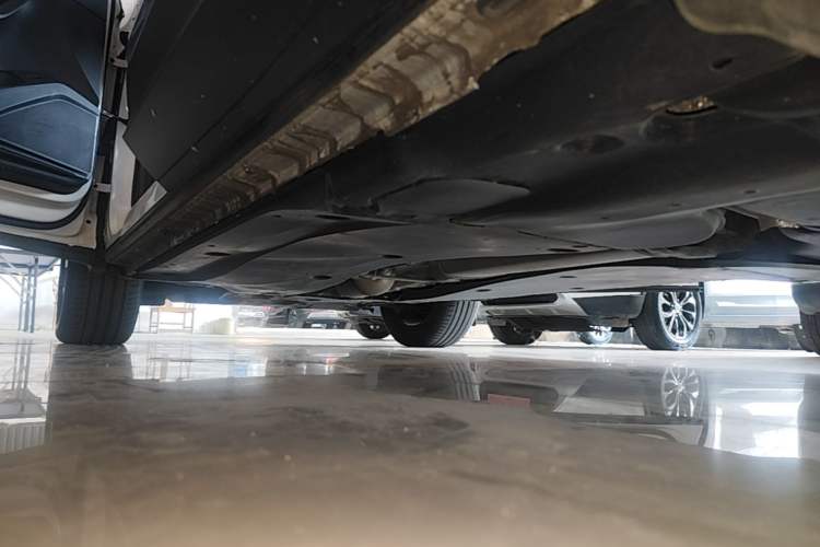 Used Volkswagen Tiguan L 2022 330TSI Automatic Two-Wheel Drive Smart Edition Left Side Sill