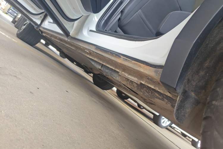 Used Volkswagen Tiguan L 2022 330TSI Automatic Two-Wheel Drive Smart Edition Left Side Sill