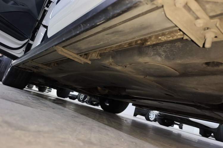 Used Volkswagen Tiguan L 2022 330TSI Automatic Two-Wheel Drive R-Line Enhanced Edition Left Side Sill