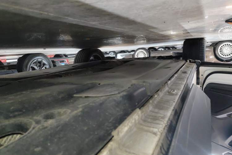 Used Volkswagen Tiguan L 2022 330TSI Automatic Two-Wheel Drive Comfort Edition Left Side Sill