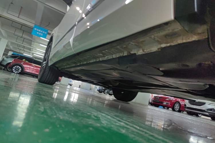 Used Volkswagen Tiguan L 2022 330TSI Automatic Two-Wheel Drive R-Line Enhanced Edition Left Side Sill