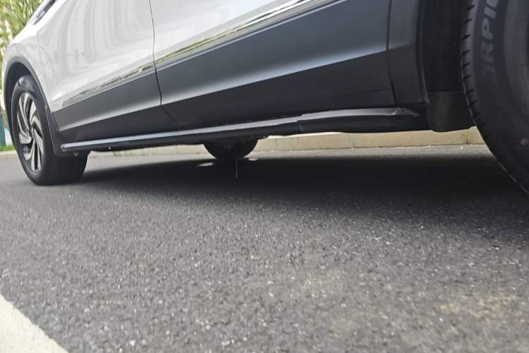 Used Volkswagen Tiguan L 2022 330TSI Automatic Two-Wheel Drive Smart Edition Left Side Sill