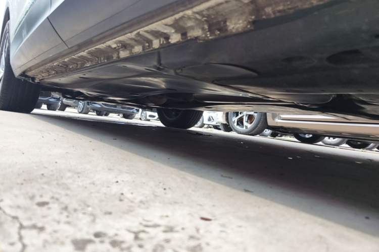 Used Volkswagen Tiguan L 2022 330TSI Automatic Two-Wheel Drive Smart Edition Left Side Sill