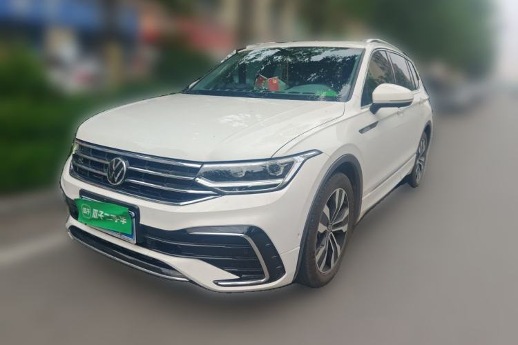 Used Volkswagen Tiguan L 2022 330TSI Automatic Two-Wheel Drive R-Line Enhanced Edition Guazi used car, China used car export, Used car for sale, Used  cars, Cheapest cars for sale