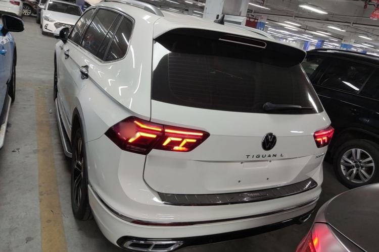 Used Volkswagen Tiguan L 2022 330TSI Automatic Two-Wheel Drive R-Line Enhanced Edition Rear