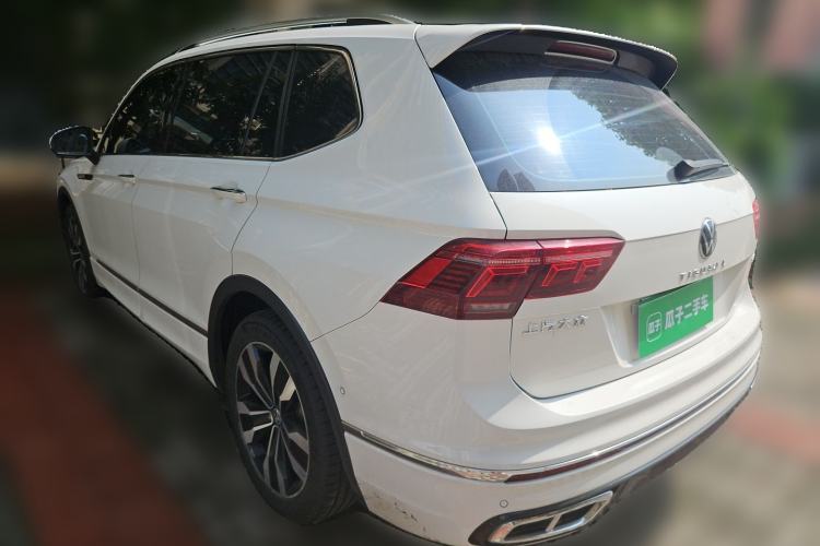 Used Volkswagen Tiguan L 2022 330TSI Automatic Two-Wheel Drive R-Line Enhanced Edition Rear Left 45 Deg