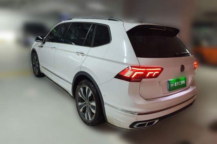 Used Volkswagen Tiguan L 2022 330TSI Automatic Two-Wheel Drive R-Line Enhanced Edition Rear Left 45 Deg