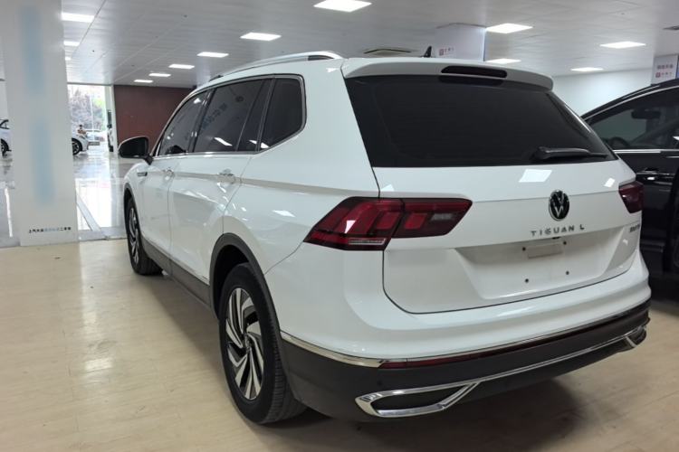 Used Volkswagen Tiguan L 2022 330TSI Automatic Two-Wheel Drive Smart Edition Rear Left 45 Deg