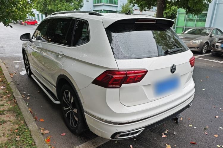 Used Volkswagen Tiguan L 2022 330TSI Automatic Two-Wheel Drive R-Line Enhanced Edition Rear Left 45 Deg