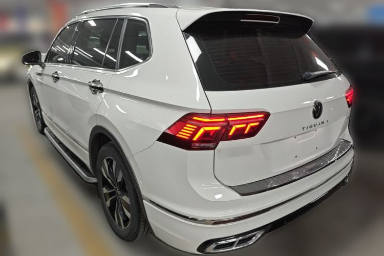 Used Volkswagen Tiguan L 2022 330TSI Automatic Two-Wheel Drive R-Line Enhanced Edition Rear Left 45 Deg