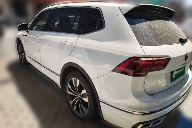 Used Volkswagen Tiguan L 2022 330TSI Automatic Two-Wheel Drive R-Line Enhanced Edition Rear Left 45 Deg