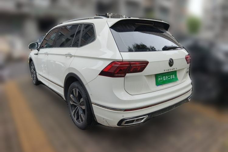 Used Volkswagen Tiguan L 2022 330TSI Automatic Two-Wheel Drive R-Line Enhanced Edition Rear Left 45 Deg