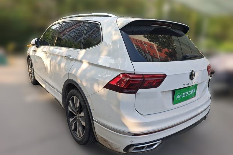 Used Volkswagen Tiguan L 2022 330TSI Automatic Two-Wheel Drive R-Line Enhanced Edition Rear Left 45 Deg