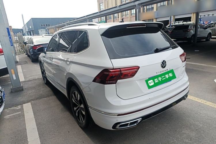 Used Volkswagen Tiguan L 2022 330TSI Automatic Two-Wheel Drive R-Line Enhanced Edition Rear Left 45 Deg