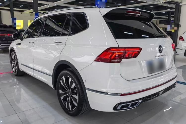 Used Volkswagen Tiguan L 2022 330TSI Automatic Two-Wheel Drive R-Line Enhanced Edition Rear Left 45 Deg