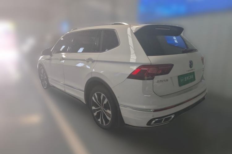 Used Volkswagen Tiguan L 2022 380TSI Automatic All-Wheel Drive R-Line Enhanced Comfort 7-Seater Rear Left 45 Deg