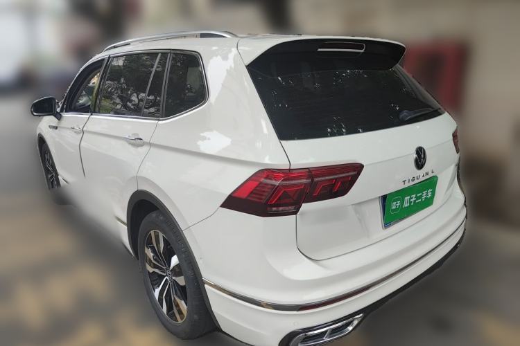 Used Volkswagen Tiguan L 2022 330TSI Automatic Two-Wheel Drive R-Line Enhanced Edition Rear Left 45 Deg
