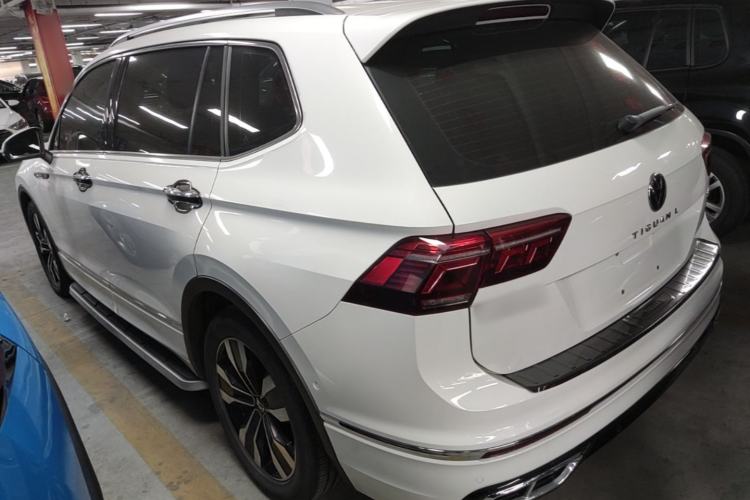 Used Volkswagen Tiguan L 2022 330TSI Automatic Two-Wheel Drive R-Line Enhanced Edition Rear Left 45 Deg